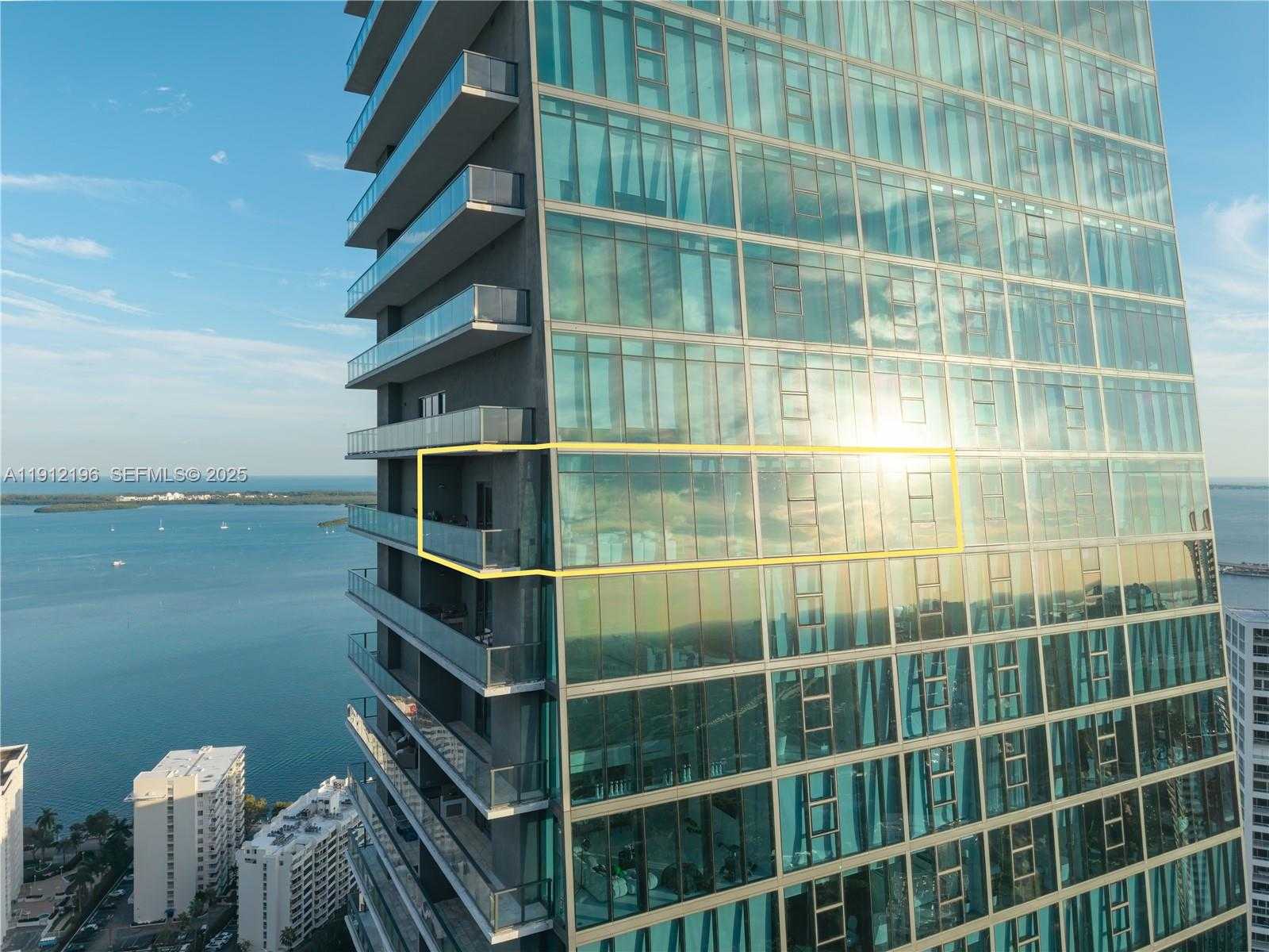 Small Image of 1451 BRICKELL AVE #4304, Miami Number 40