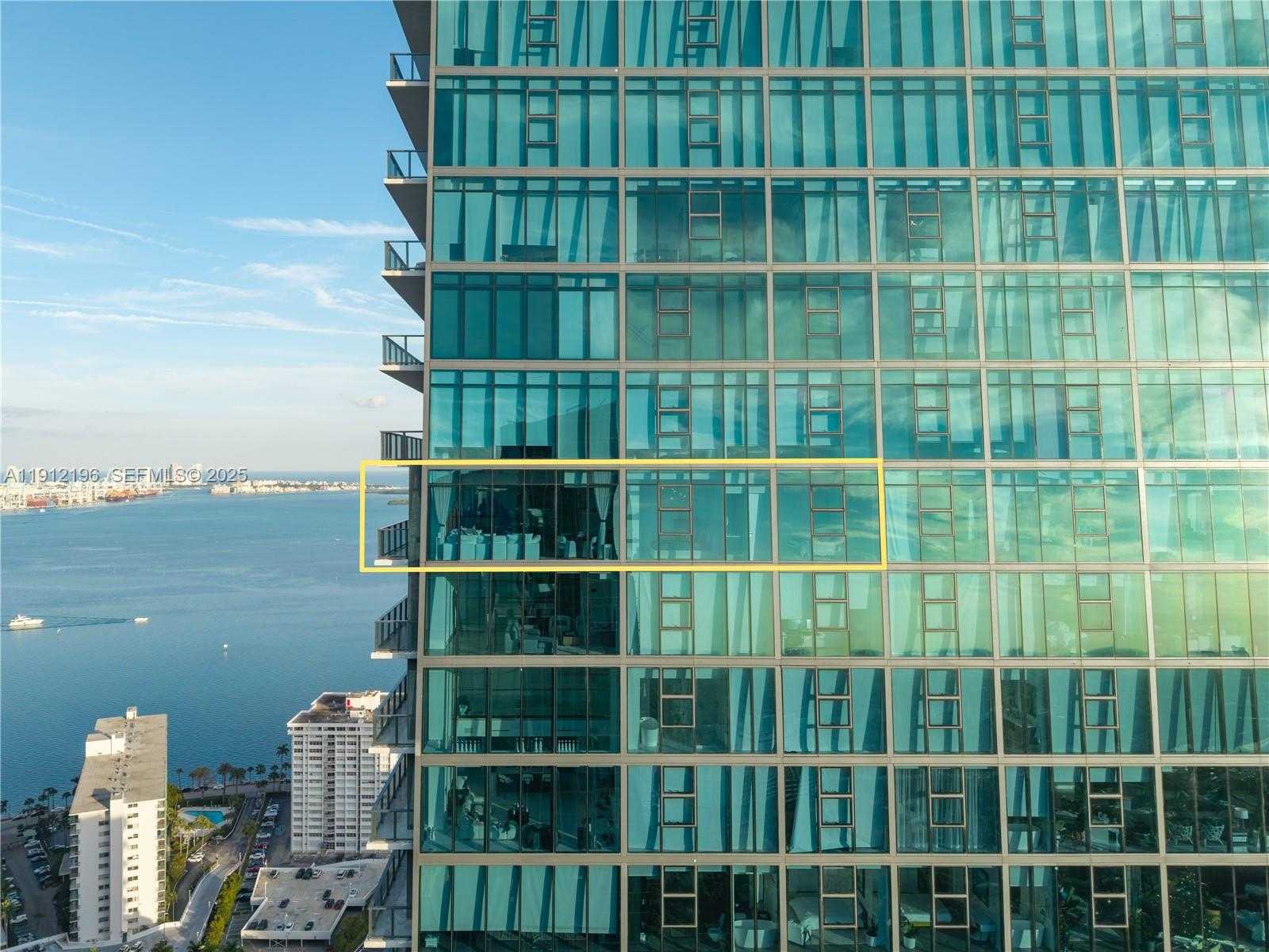 Small Image of 1451 BRICKELL AVE #4304, Miami Number 41