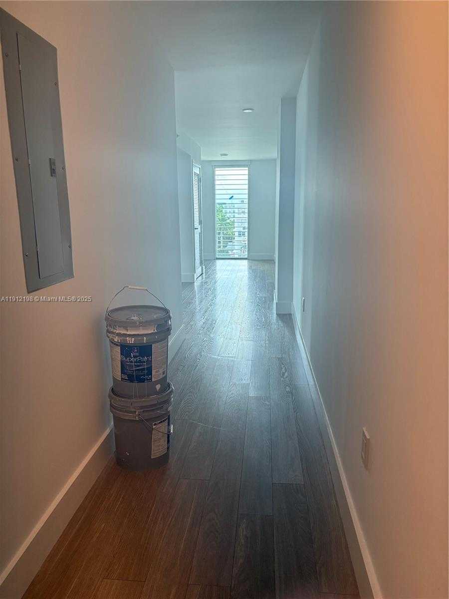 Small Image of 1025 92 ST #701, Bay Harbor Islands Number 22