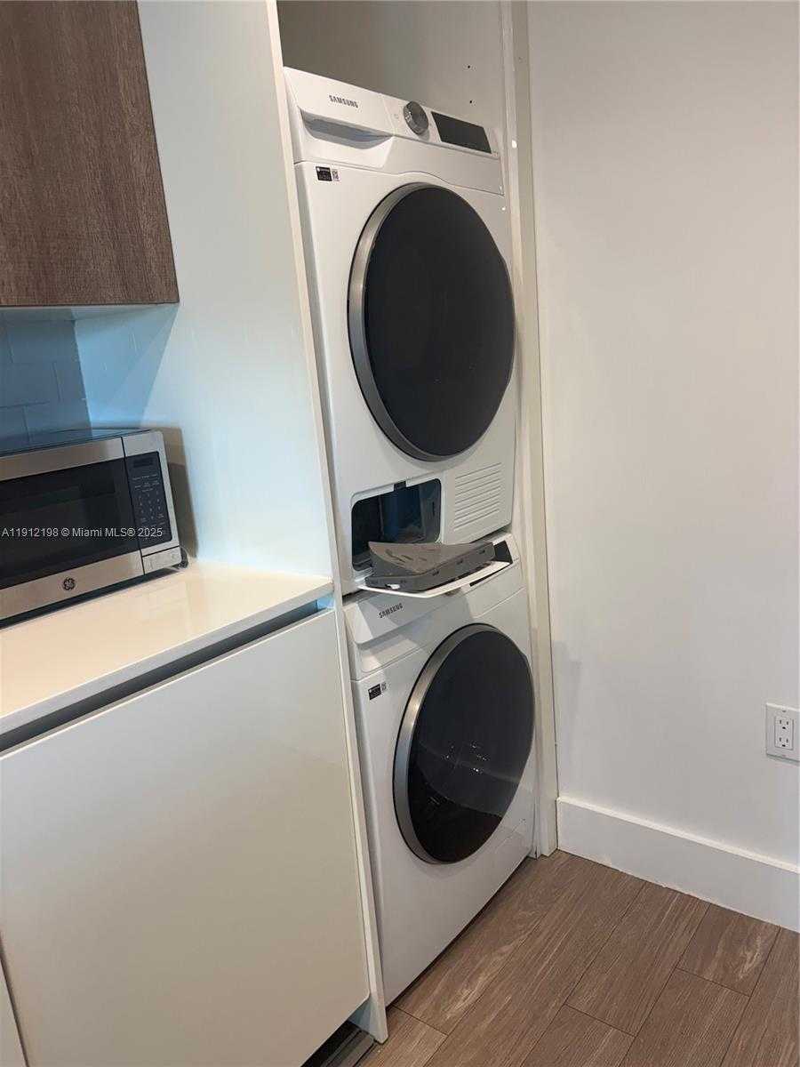 Small Image of 1025 92 ST #701, Bay Harbor Islands Number 8