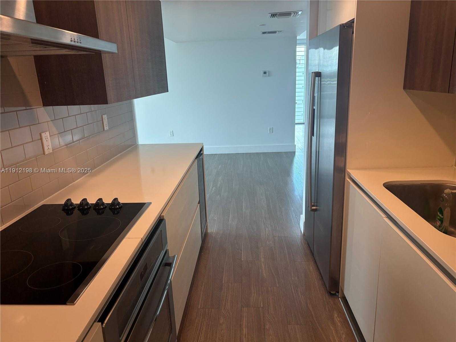 Small Image of 1025 92 ST #701, Bay Harbor Islands Number 9