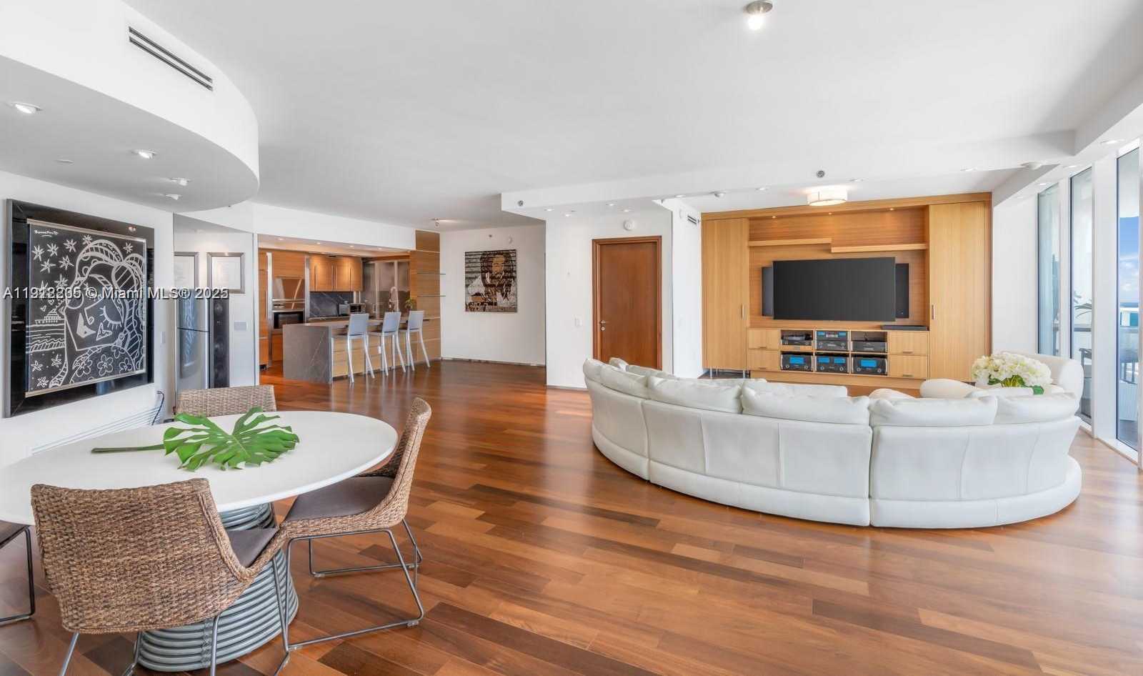 Small Image of 450 ALTON RD #3303, Miami Beach Number 3