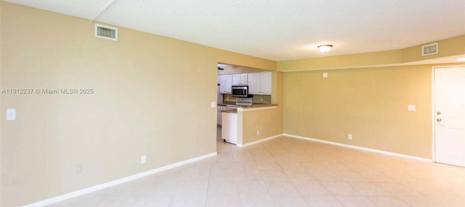 Small Image of 5721 RIVERSIDE DR #202B5, Coral Springs Number 10