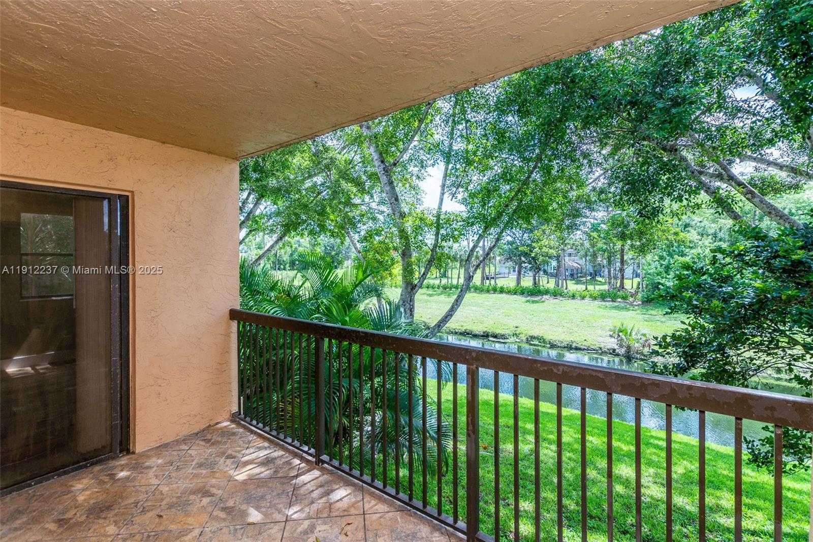 Small Image of 5721 RIVERSIDE DR #202B5, Coral Springs Number 13
