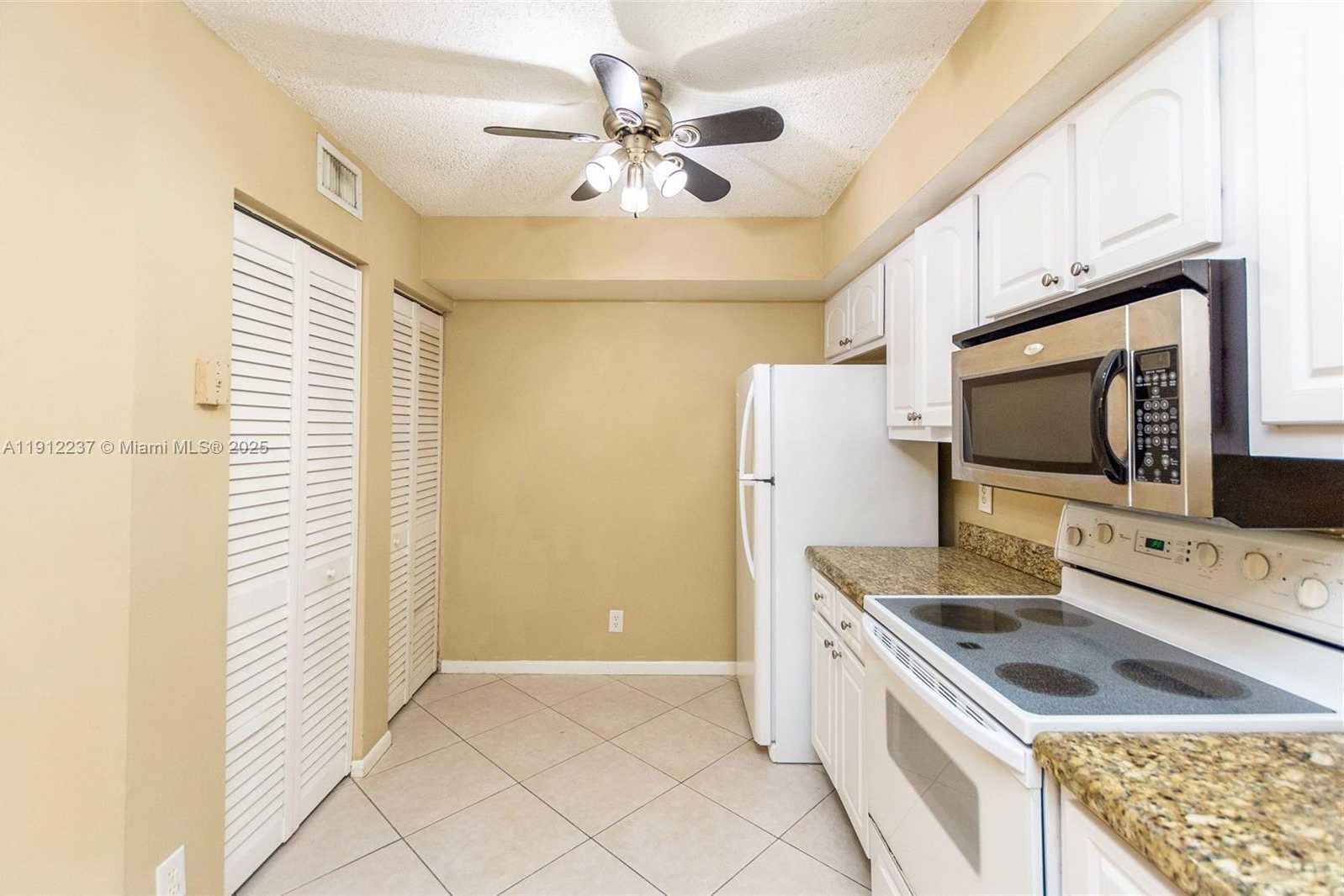 Small Image of 5721 RIVERSIDE DR #202B5, Coral Springs Number 18