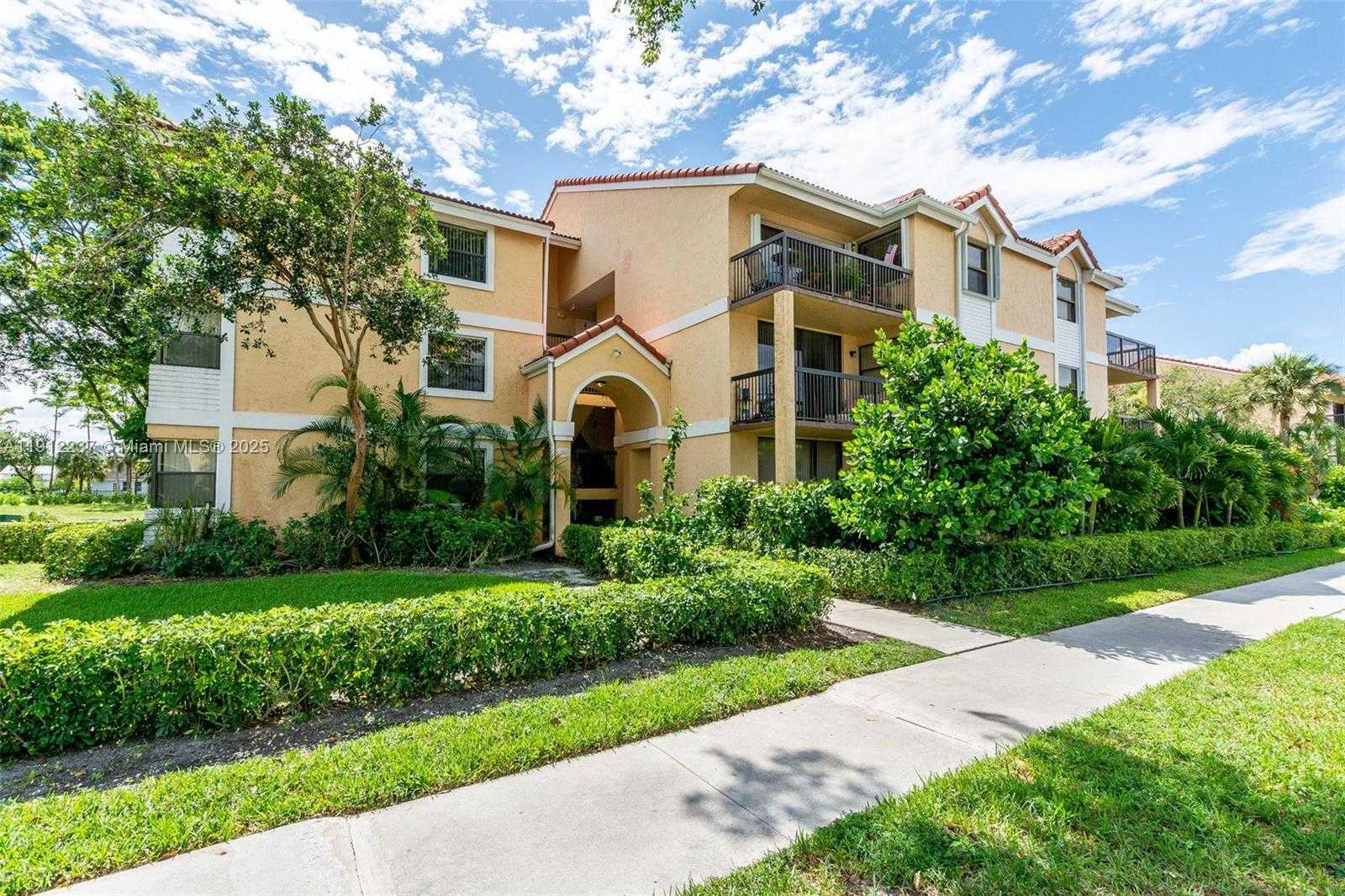 Small Image of 5721 RIVERSIDE DR #202B5, Coral Springs Number 2