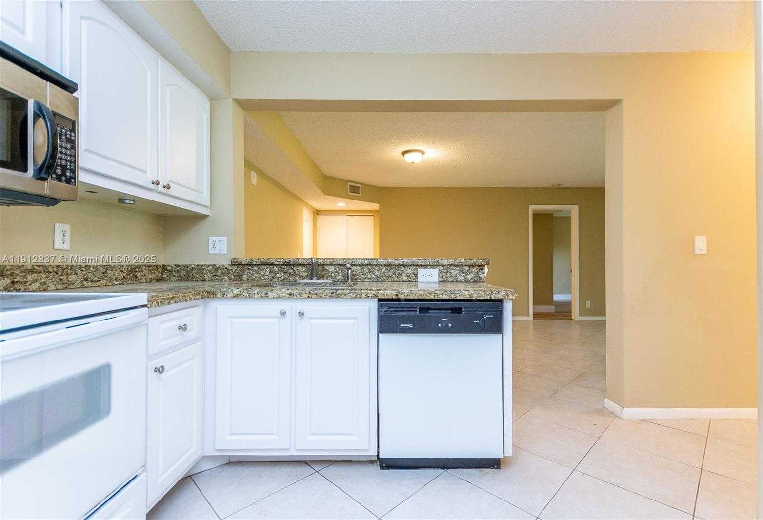 Small Image of 5721 RIVERSIDE DR #202B5, Coral Springs Number 20