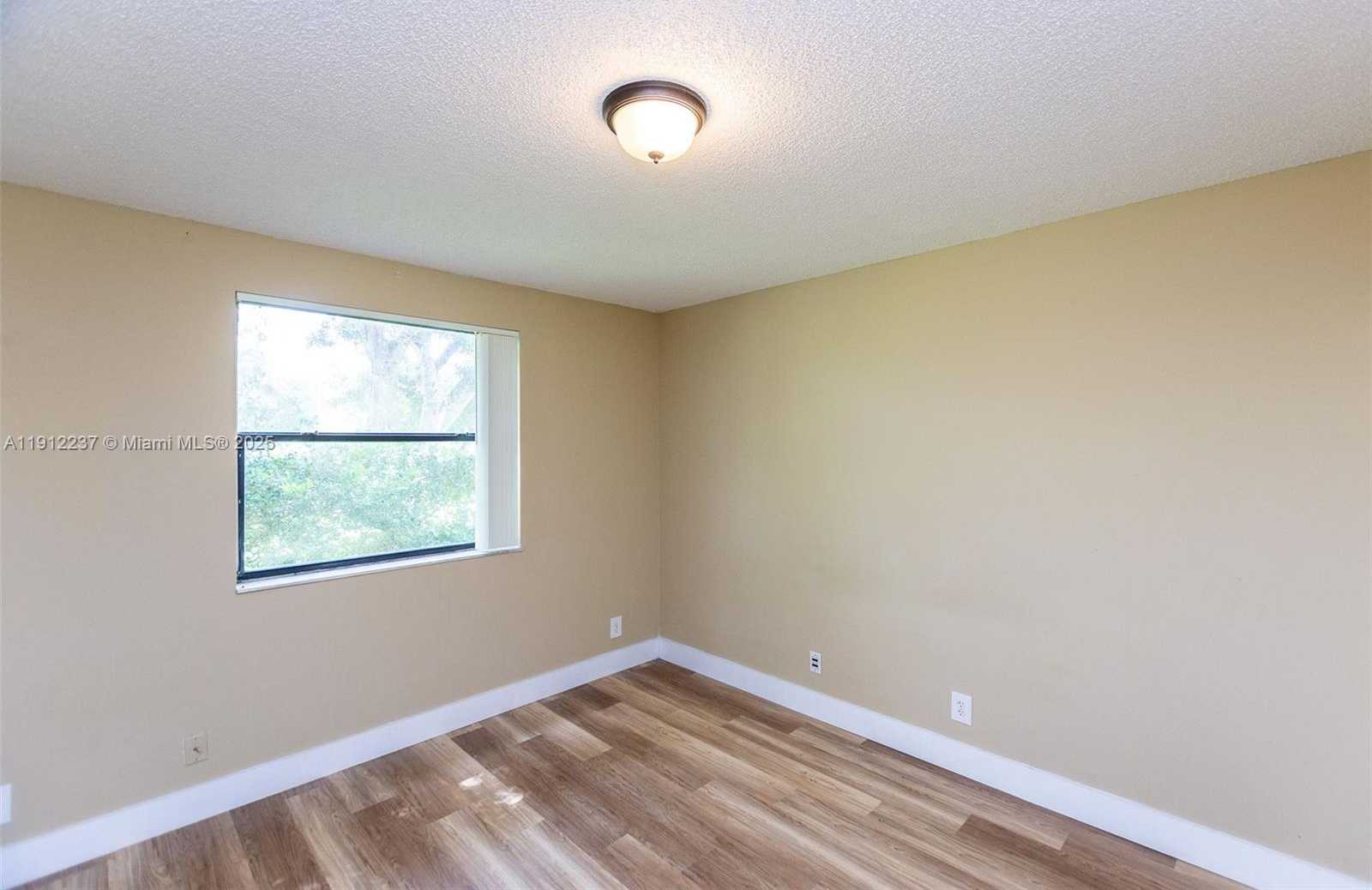 Small Image of 5721 RIVERSIDE DR #202B5, Coral Springs Number 29