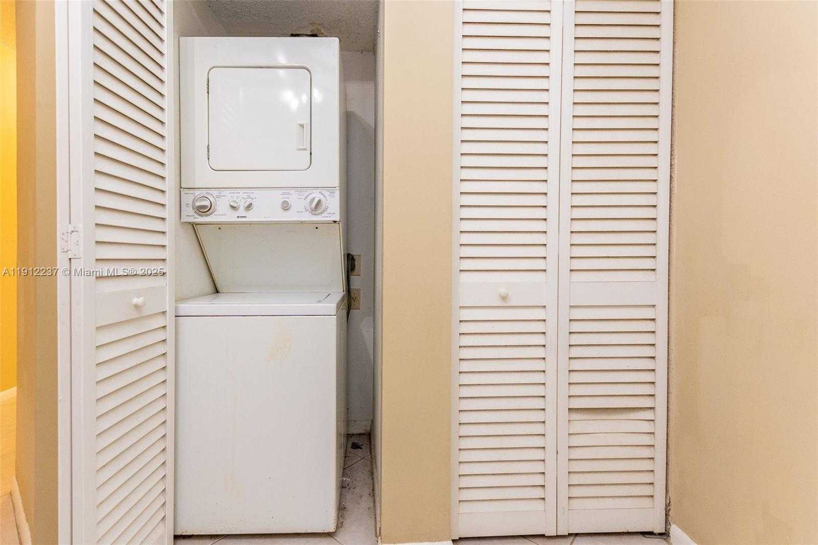 Small Image of 5721 RIVERSIDE DR #202B5, Coral Springs Number 35