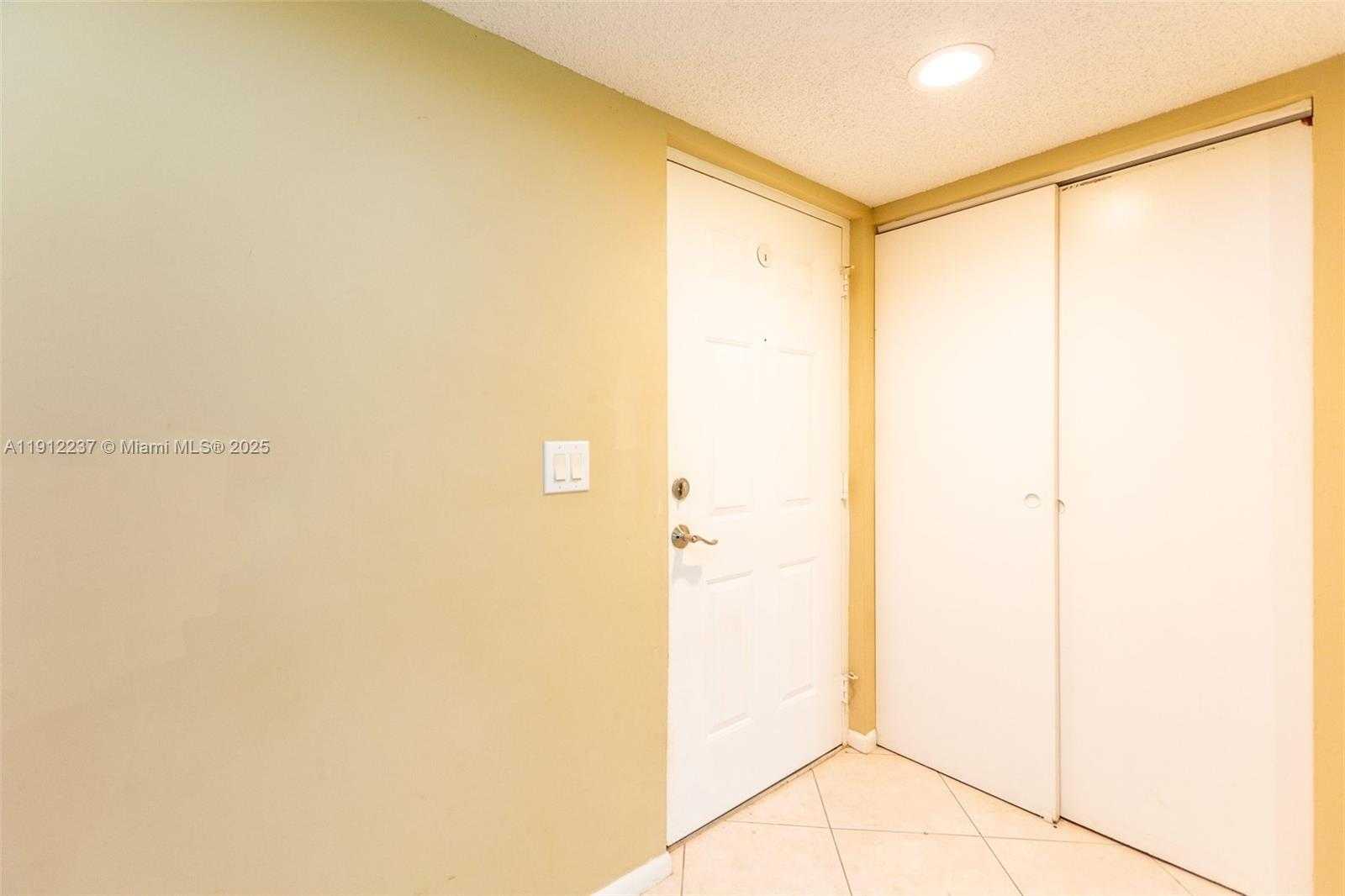 Small Image of 5721 RIVERSIDE DR #202B5, Coral Springs Number 6