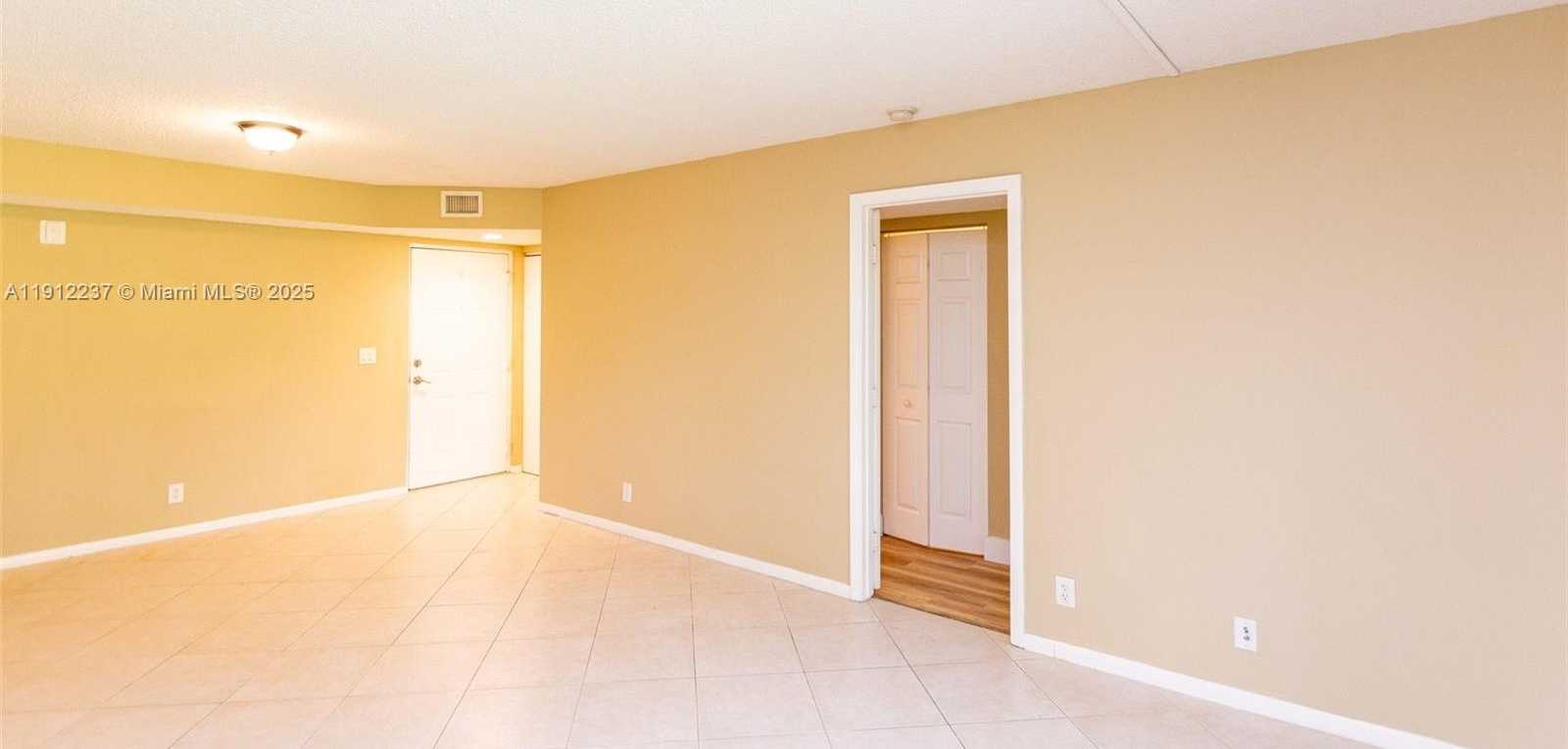 Small Image of 5721 RIVERSIDE DR #202B5, Coral Springs Number 9
