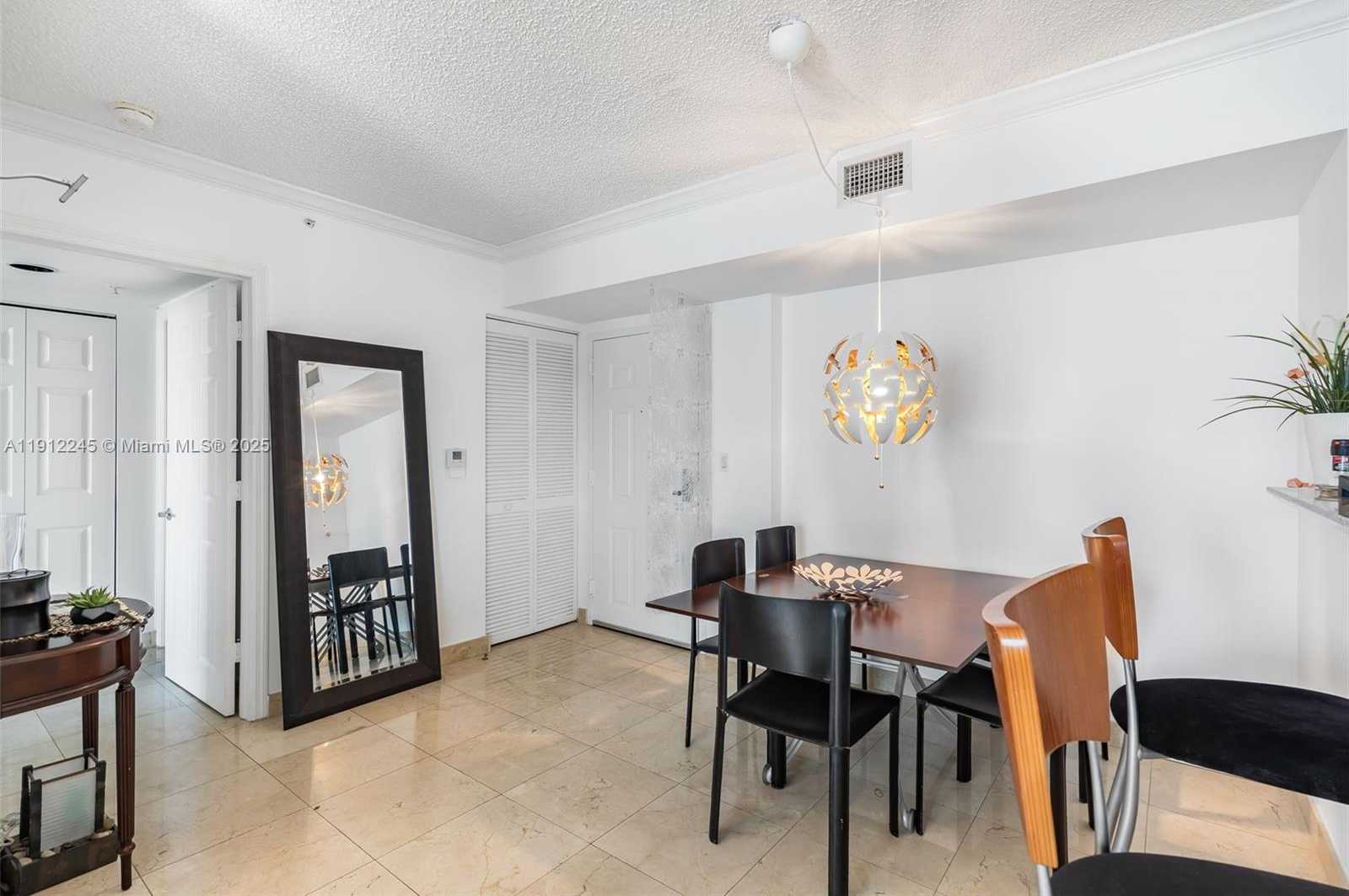 Small Image of 1155 BRICKELL BAY DR #2708, Miami Number 10