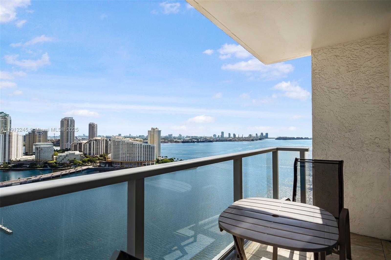 Small Image of 1155 BRICKELL BAY DR #2708, Miami Number 4