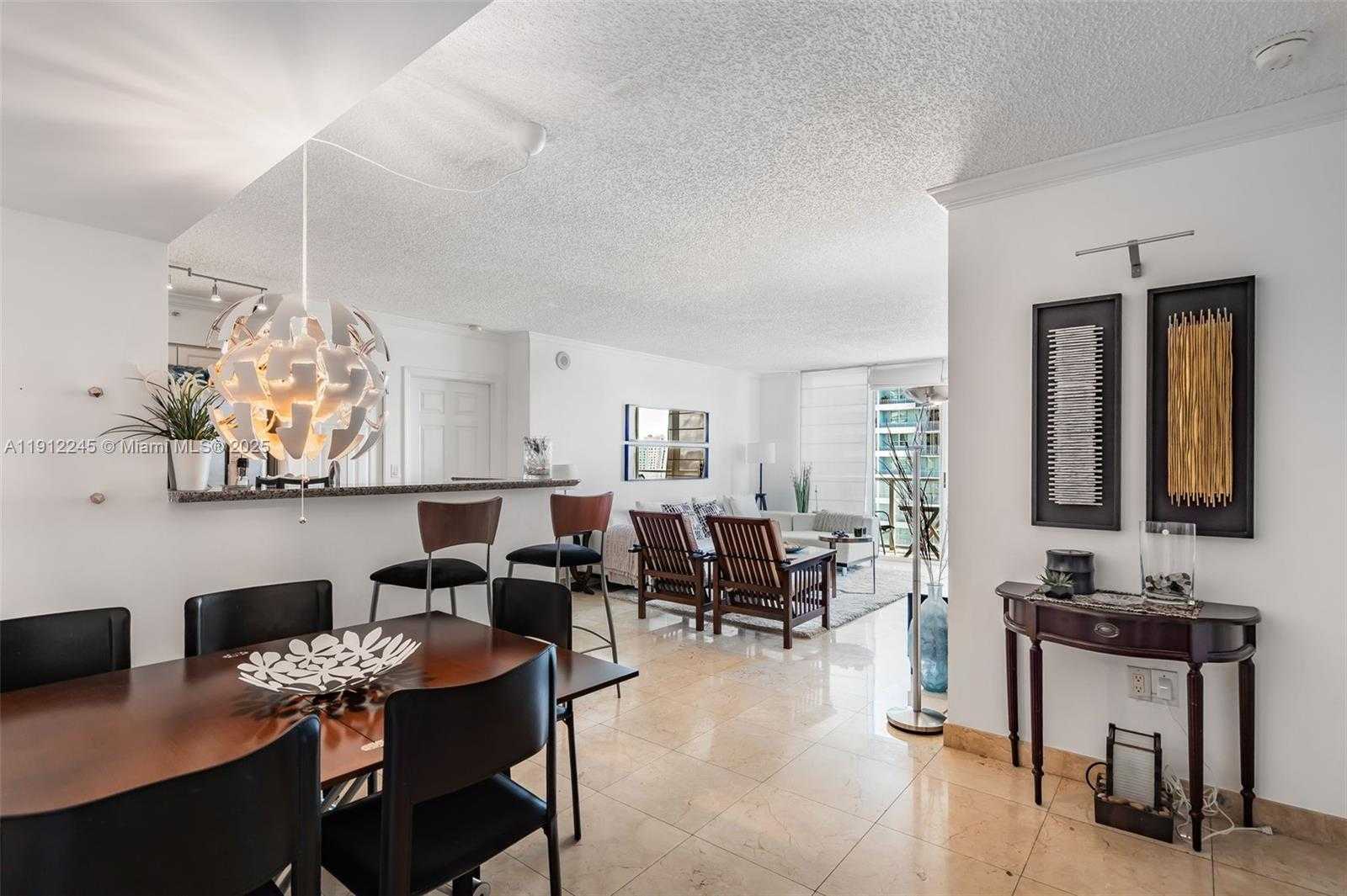 Small Image of 1155 BRICKELL BAY DR #2708, Miami Number 7