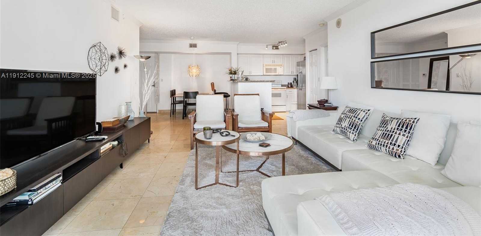 Small Image of 1155 BRICKELL BAY DR #2708, Miami Number 8