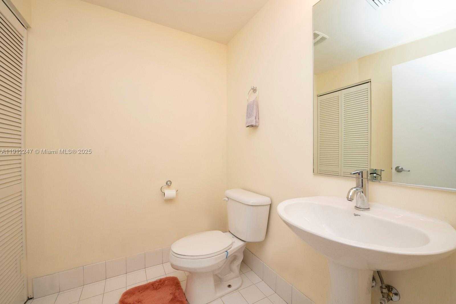 Small Image of 888 BISCAYNE BLVD #4007, Miami Number 8