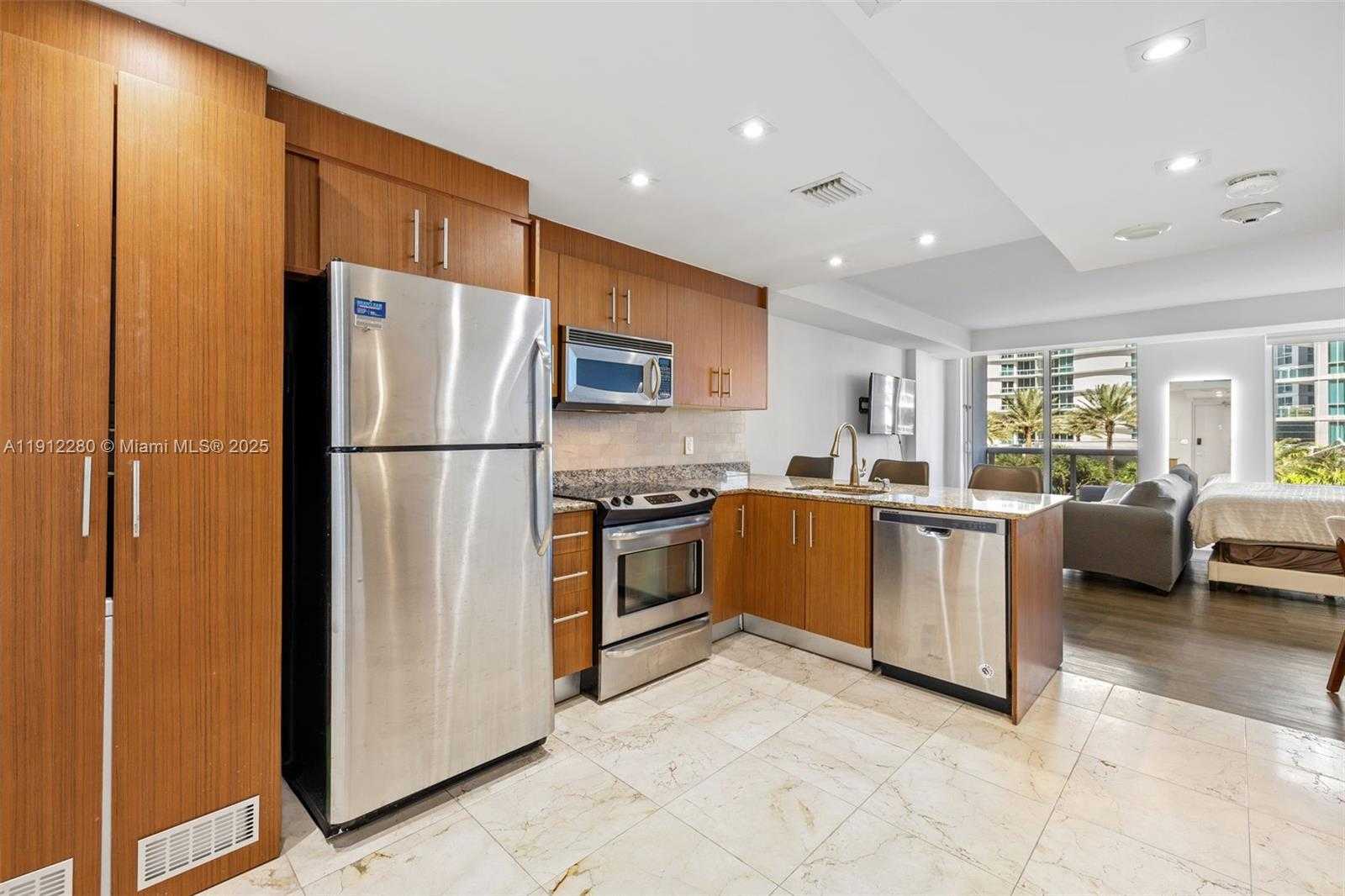 Small Image of 10275 COLLINS AVE #402, Bal Harbour Number 2
