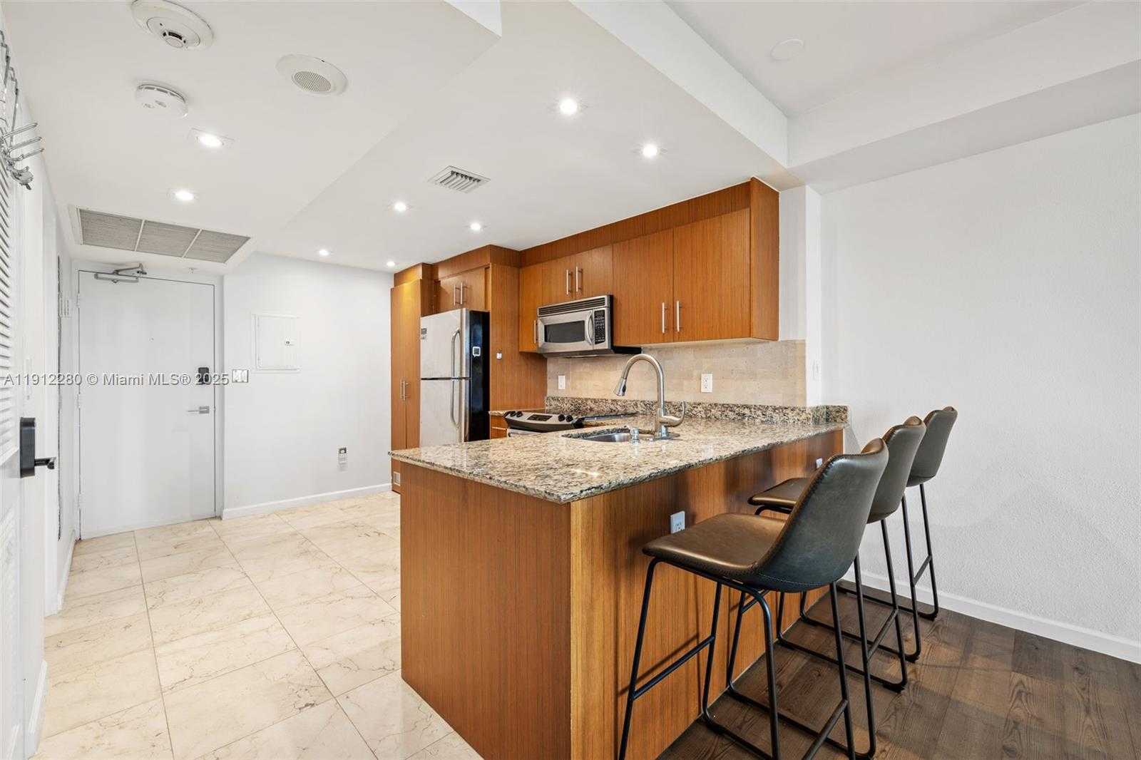 Small Image of 10275 COLLINS AVE #402, Bal Harbour Number 3