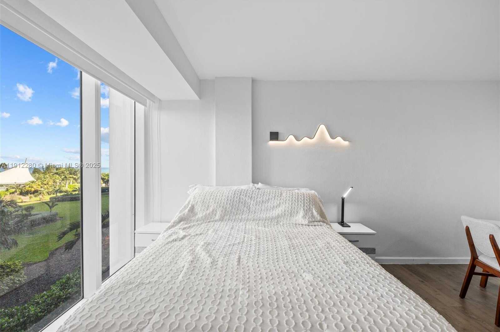 Small Image of 10275 COLLINS AVE #402, Bal Harbour Number 6