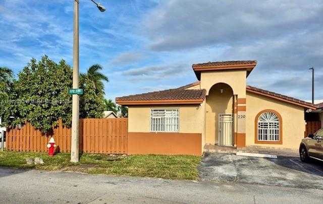 Small Image of 7001 WEST 35TH AVE #220, Hialeah Number 1
