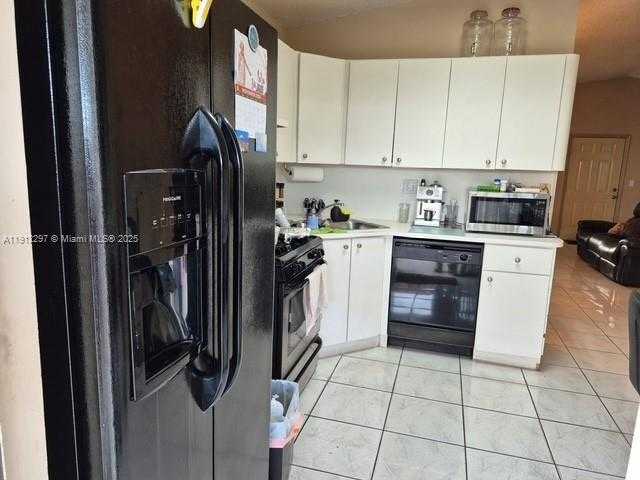 Small Image of 7001 WEST 35TH AVE #220, Hialeah Number 5
