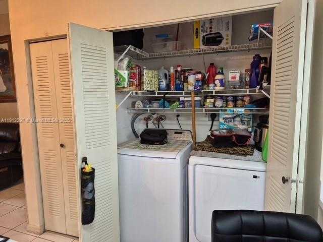 Small Image of 7001 WEST 35TH AVE #220, Hialeah Number 9