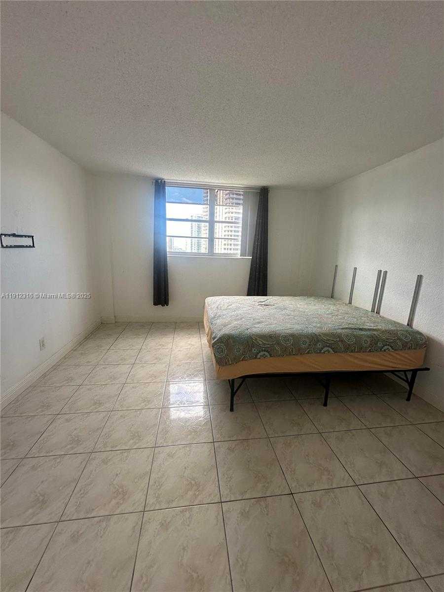 Small Image of 19390 COLLINS AVE #1019, Sunny Isles Beach Number 10
