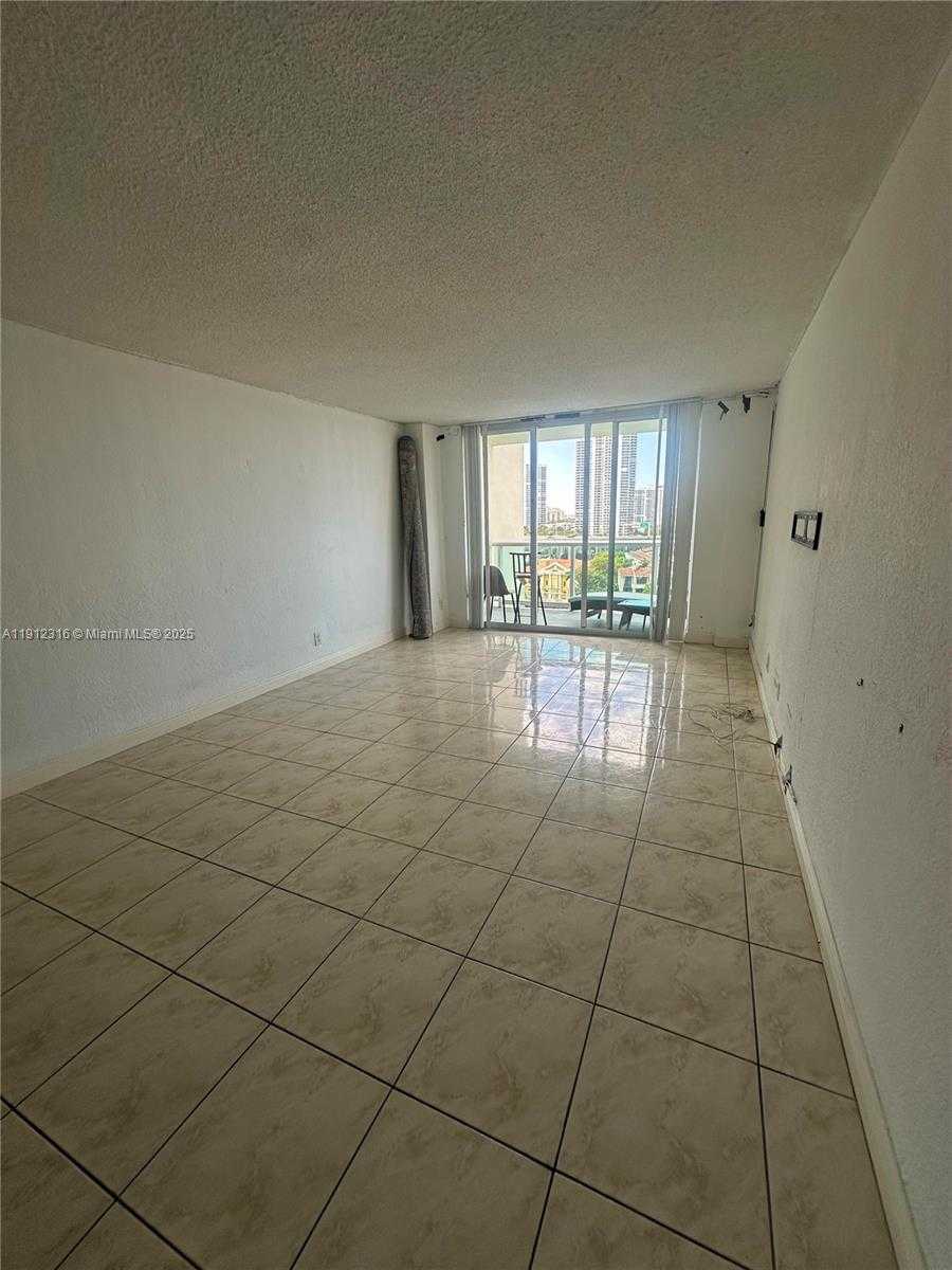 Small Image of 19390 COLLINS AVE #1019, Sunny Isles Beach Number 13