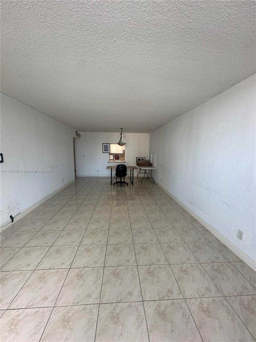 Small Image of 19390 COLLINS AVE #1019, Sunny Isles Beach Number 14