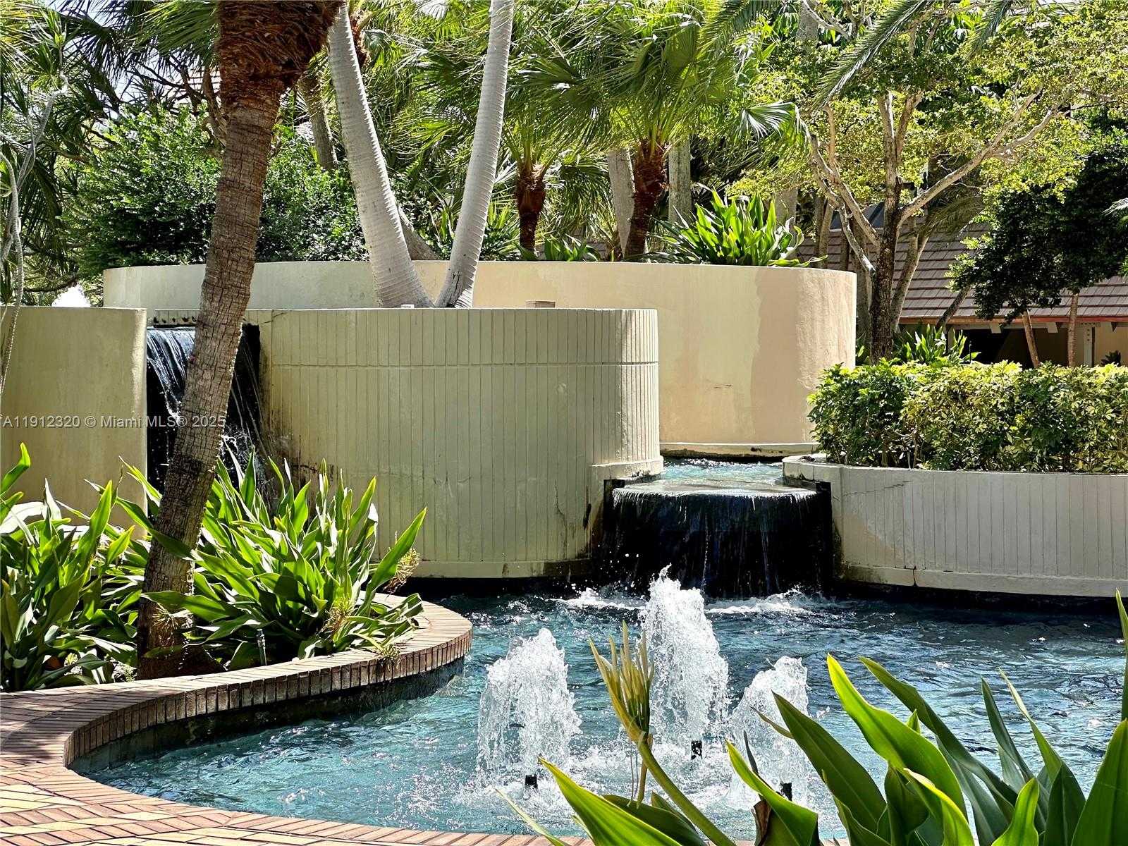 Small Image of 520 BRICKELL KEY DR #A1615, Miami Number 2