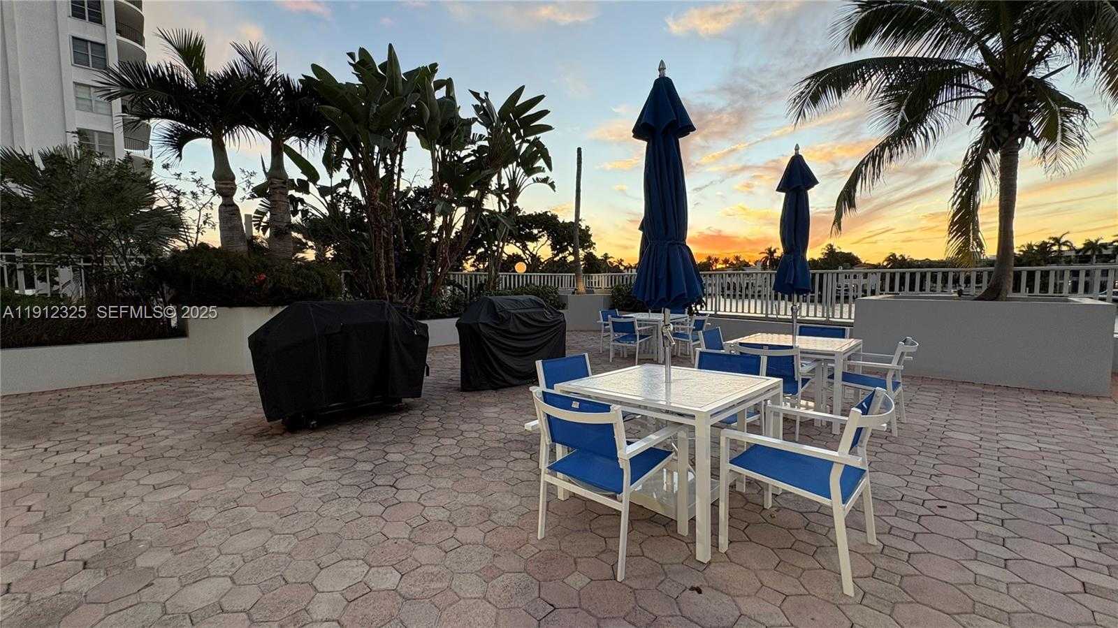 Small Image of 5700 COLLINS AVE #11B, Miami Beach Number 39