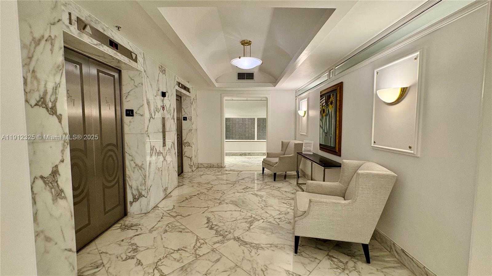 Small Image of 5700 COLLINS AVE #11B, Miami Beach Number 6