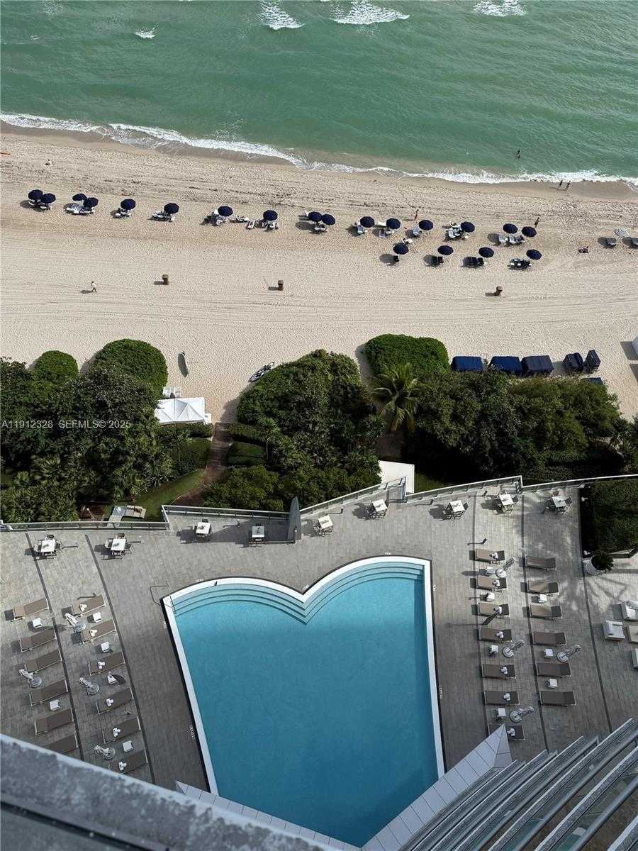Small Image of 17121 COLLINS AVE #1905, Sunny Isles Beach Number 5