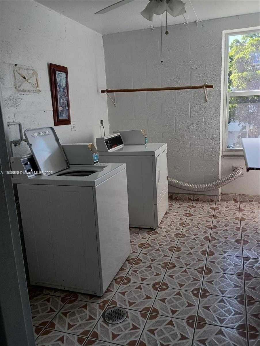 Small Image of 3551 NORTH EAST 169TH ST #306, North Miami Beach Number 6