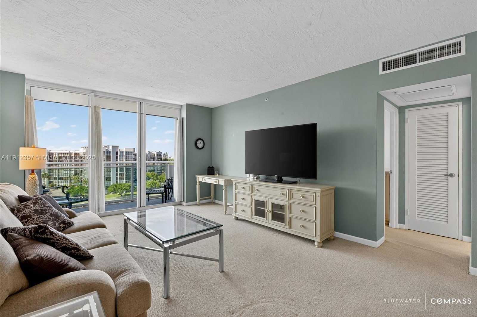 Small Image of 3000 SOUTH OCEAN DR #712, Hollywood Number 10