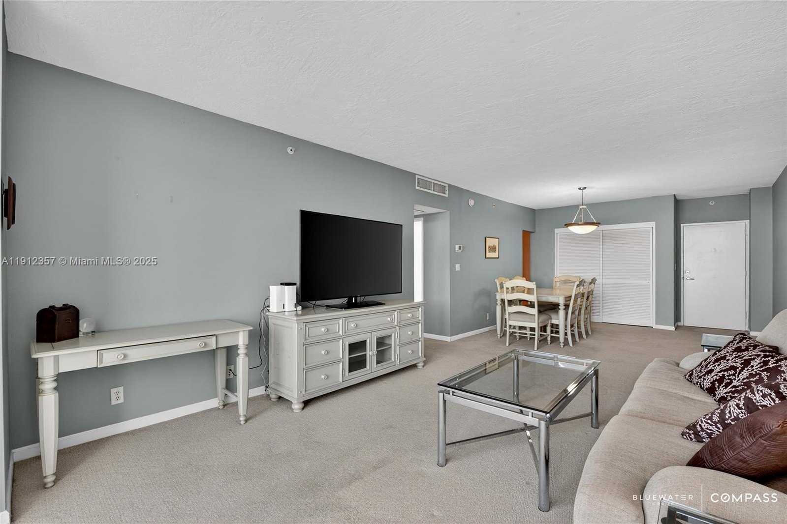 Small Image of 3000 SOUTH OCEAN DR #712, Hollywood Number 7