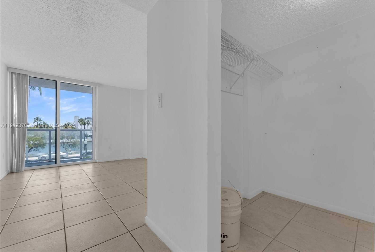 Small Image of 2457 COLLINS AVE #201, Miami Beach Number 13
