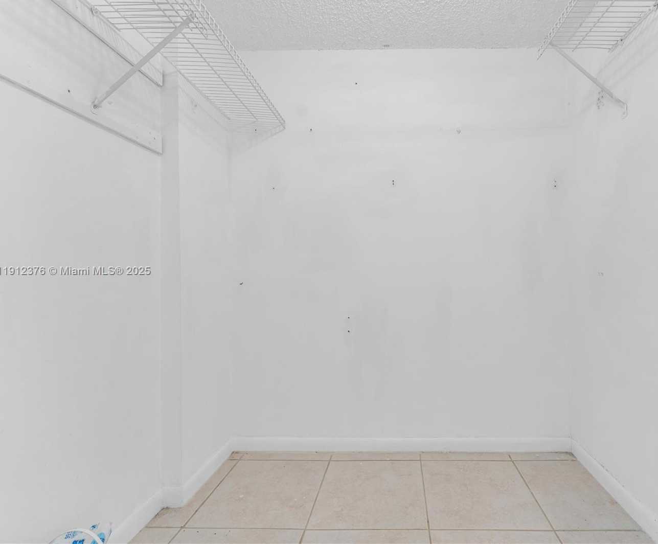 Small Image of 2457 COLLINS AVE #201, Miami Beach Number 22
