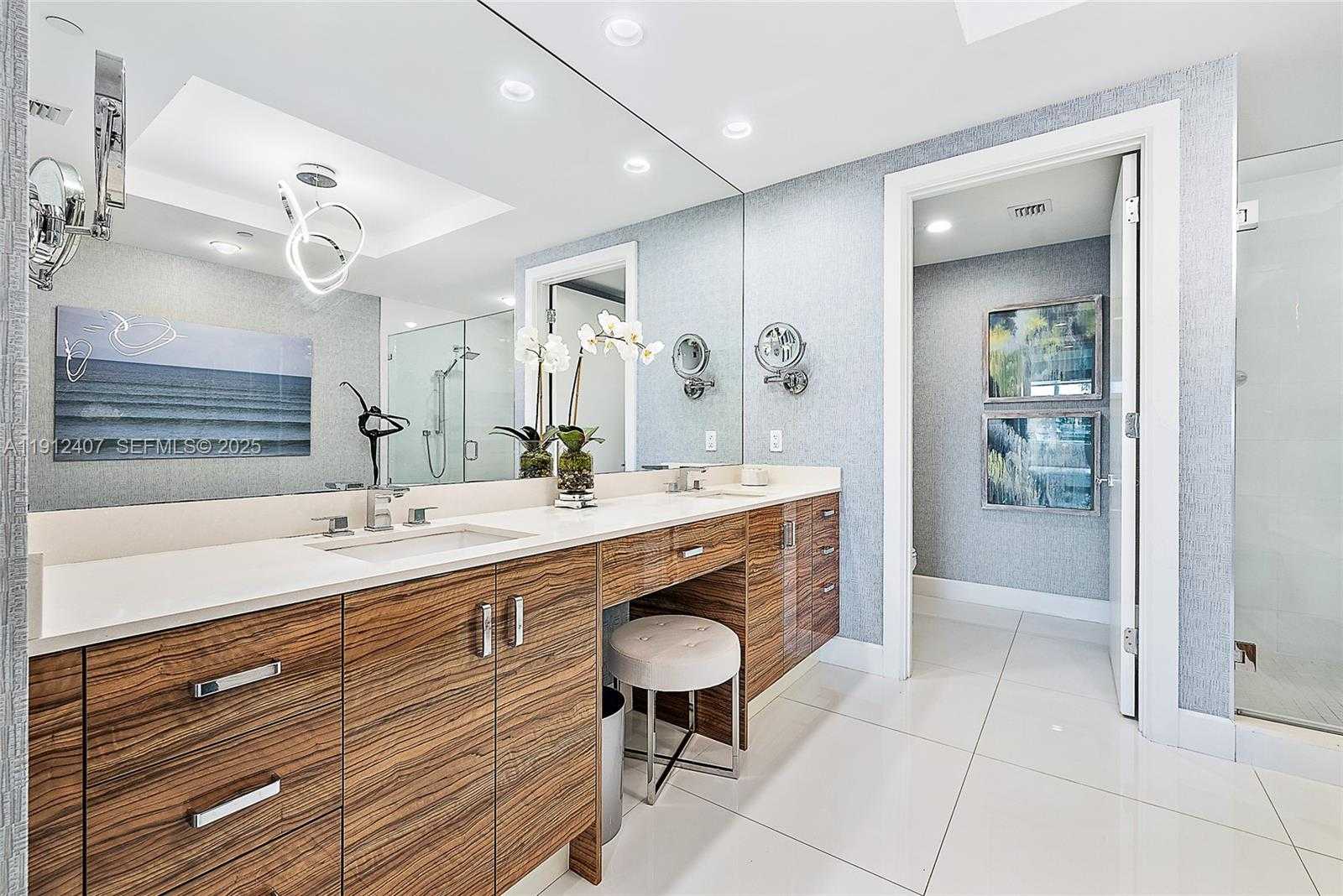 Imagen de Pequeño Objeto