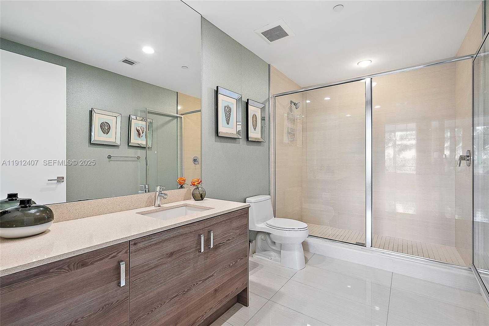 Imagen de Pequeño Objeto