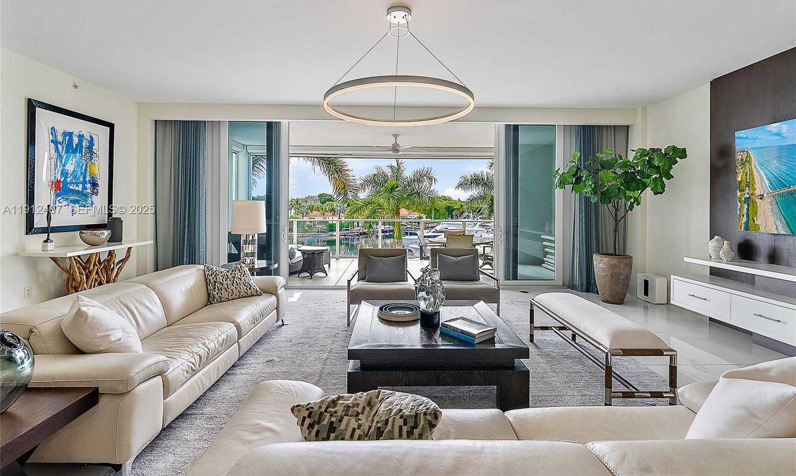 Imagen de Pequeño Objeto