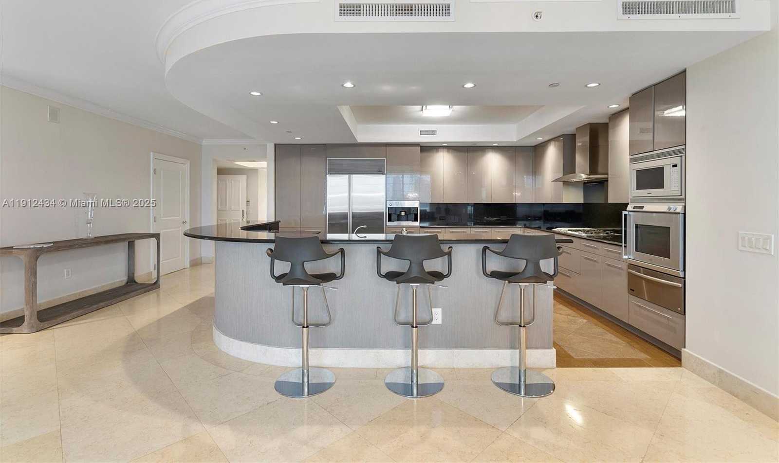 Small Image of 6000 ISLAND BLVD #1007, Aventura Number 27