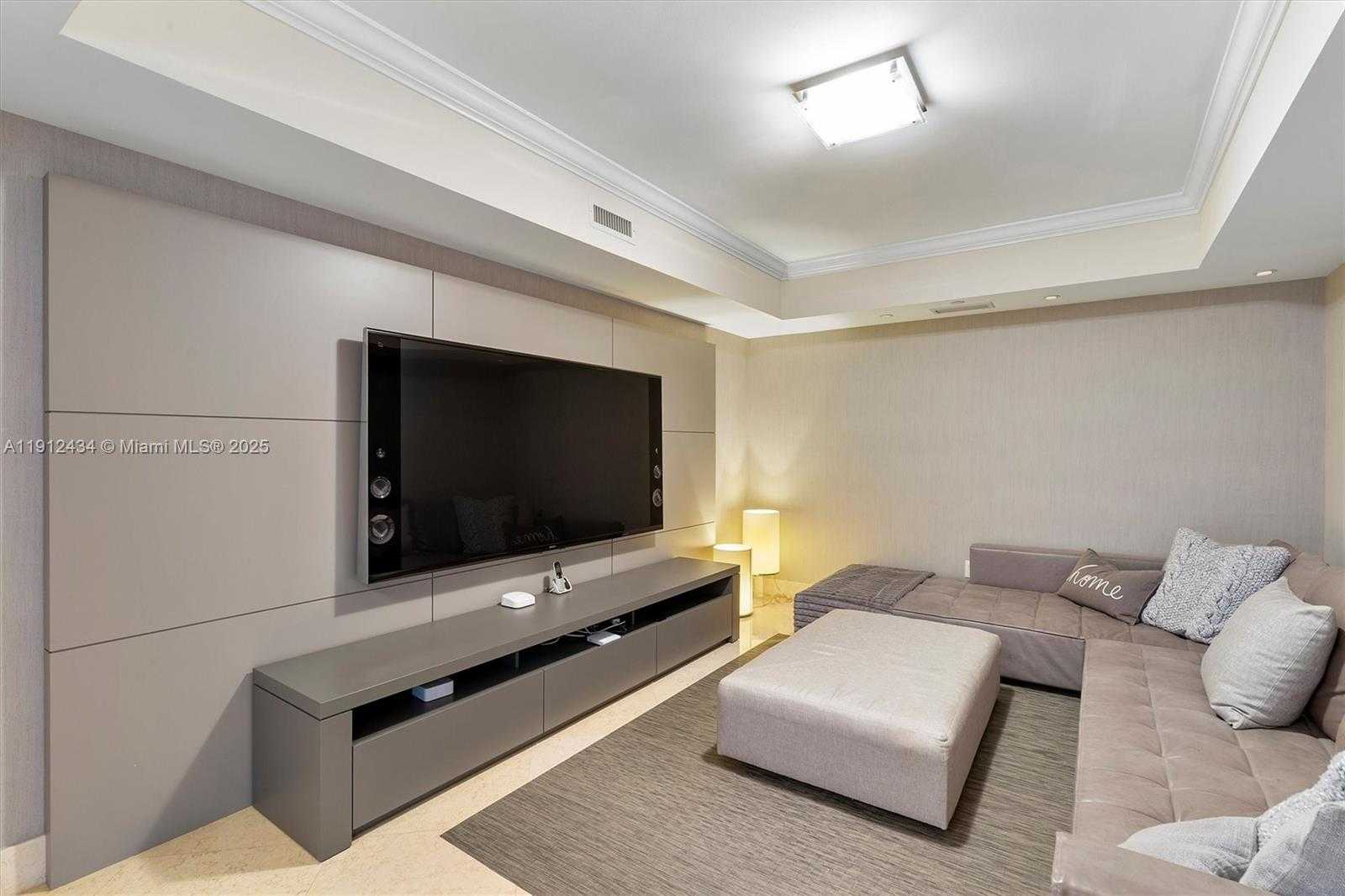 Small Image of 6000 ISLAND BLVD #1007, Aventura Number 35