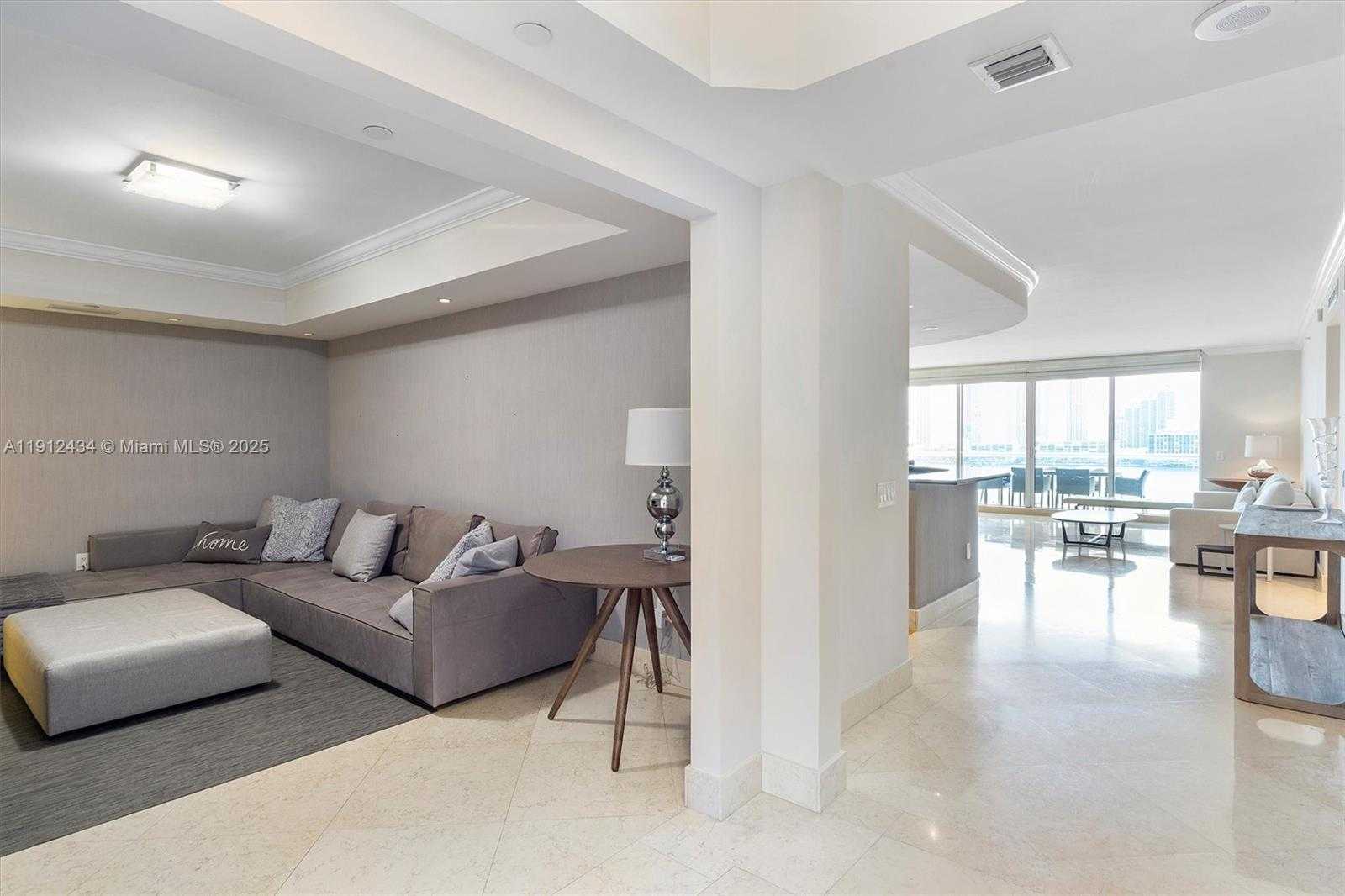 Small Image of 6000 ISLAND BLVD #1007, Aventura Number 36