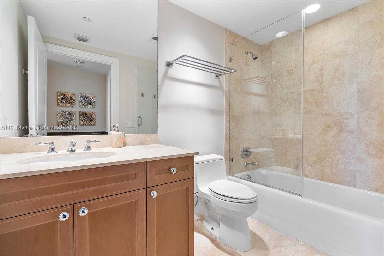 Small Image of 6000 ISLAND BLVD #1007, Aventura Number 51