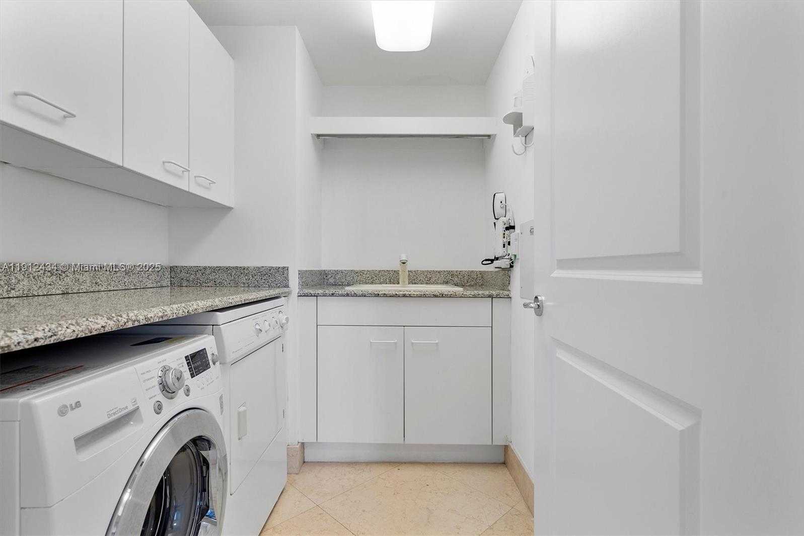 Small Image of 6000 ISLAND BLVD #1007, Aventura Number 57