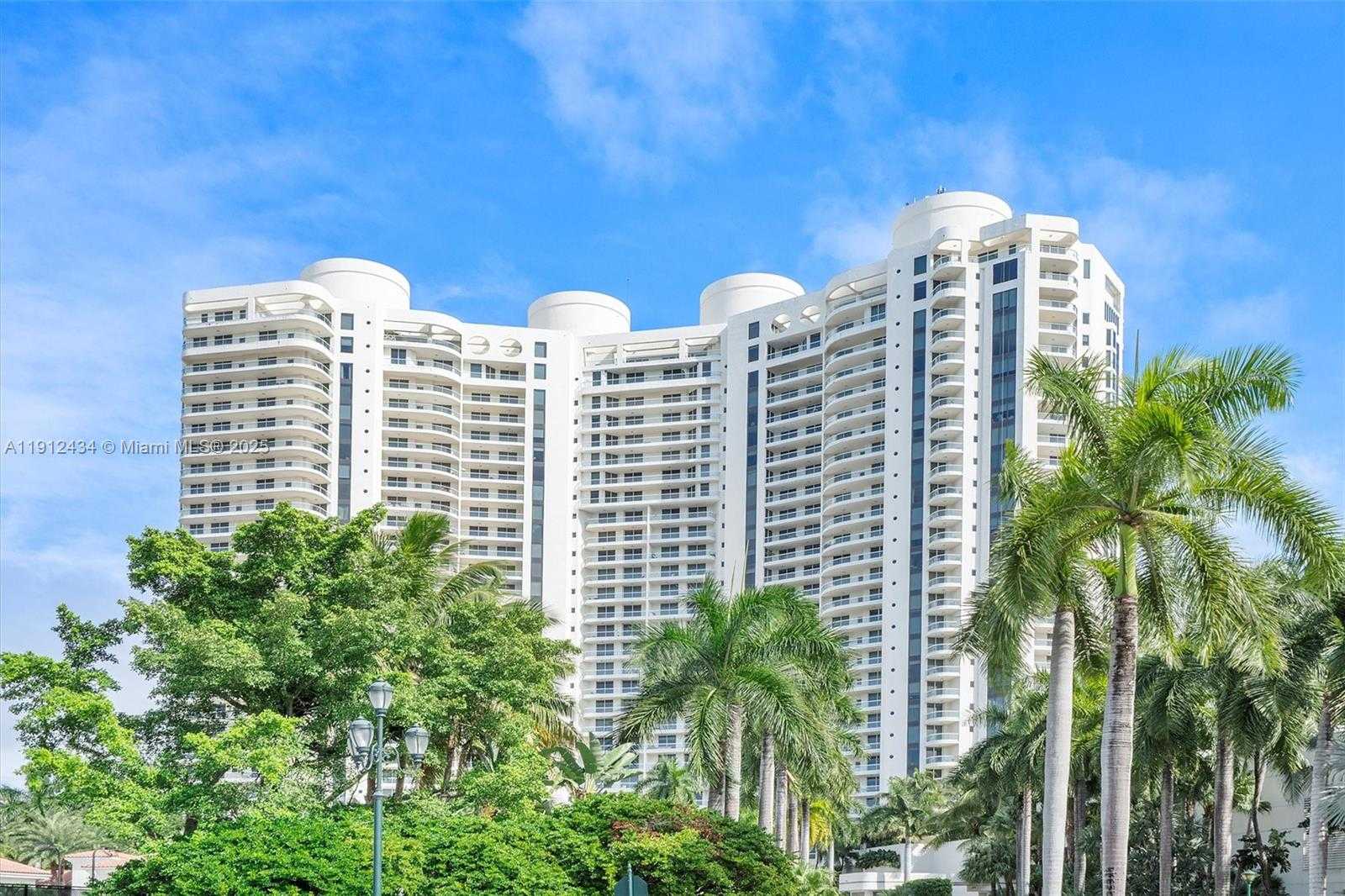 Small Image of 6000 ISLAND BLVD #1007, Aventura Number 62