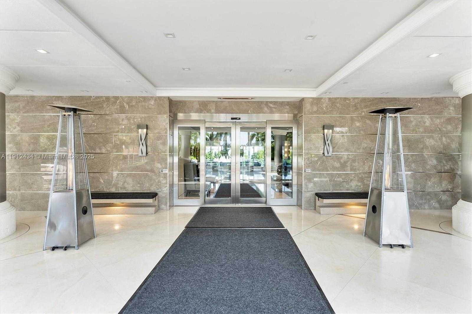 Small Image of 6000 ISLAND BLVD #1007, Aventura Number 63