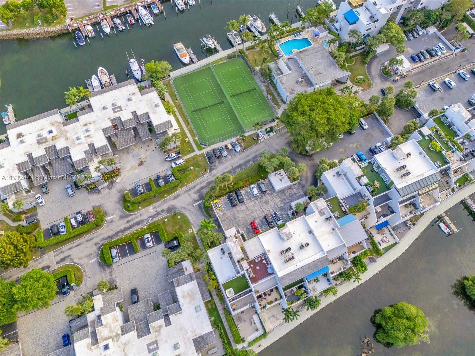 Small Image of 355 POINCIANA DR #1130, Sunny Isles Beach Number 24