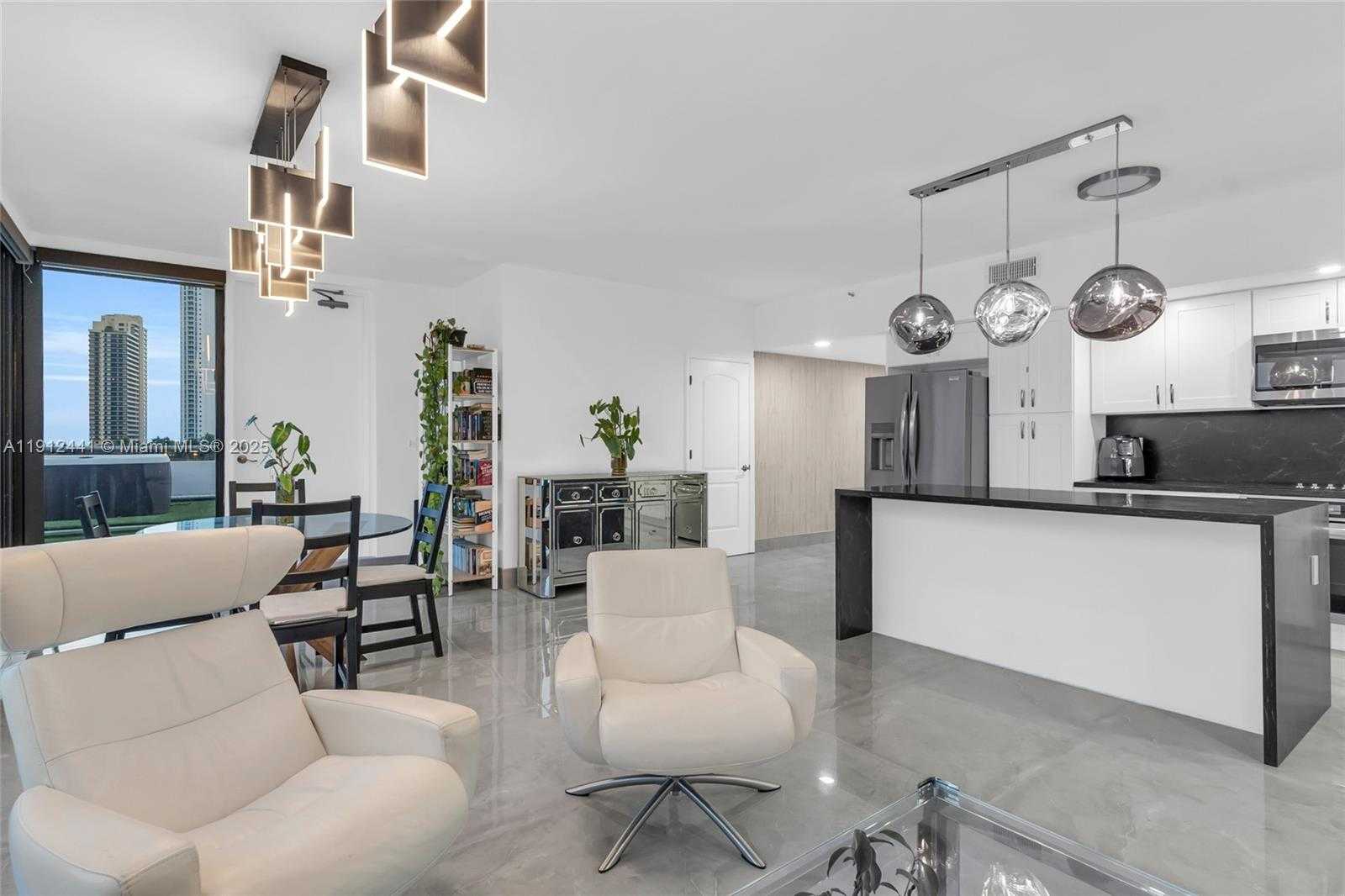 Small Image of 355 POINCIANA DR #1130, Sunny Isles Beach Number 6